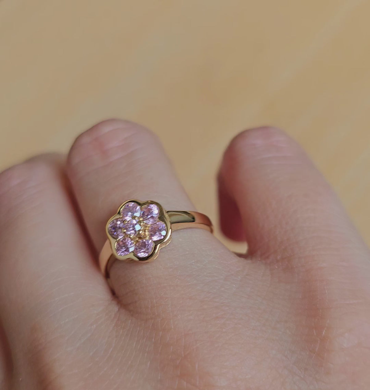 Flower ring with pink stones, Yellow gold